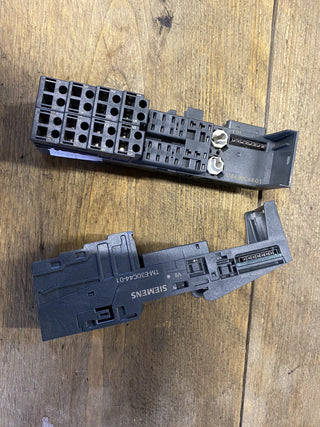 2X SIEMENS 6ES7 193-4CG30-0AA0 KLEMMENMODUL0