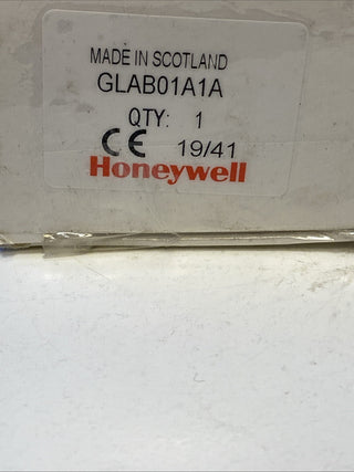 Honeywell GLAB01A1A Roller Lever Limit Switch Used UMP1