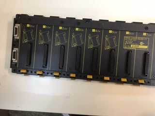 C200H-BC081-V1 OMRON RACK 8 STECKPLATZ3