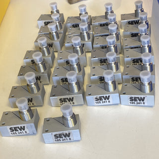 SEW Eurodrive 185 241 8 Näherungssensor + Turck Bi5U-M18-AP4X-H1141/S33110