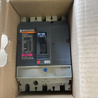 Merlin Gerin Compact NS250H Leistungsschalter MCCB 250A 70kA – NEU & OVP1