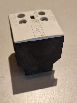 4x Eaton (Moeller) Hilfsschalterbaustein DILA-XHI201