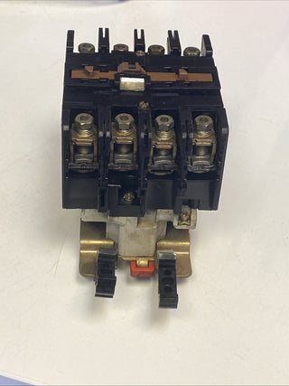 Telemecanique Schneider LC1 D80 4-polig Leistungsschütz 125A 220V AC (LC1D80004M6