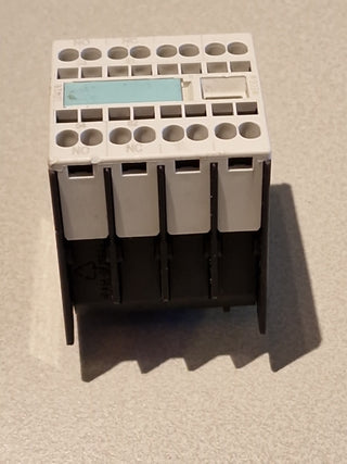 Siemens 3RH1911-2FA11 Hilfsschalterblock 10A 240V DC-13 / AC-15#22