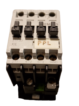 Siemens Schütz 3TF3010-0A | 3-polig | 9A | 1S (NO) Hilfskontakt | [Spulenspannun0