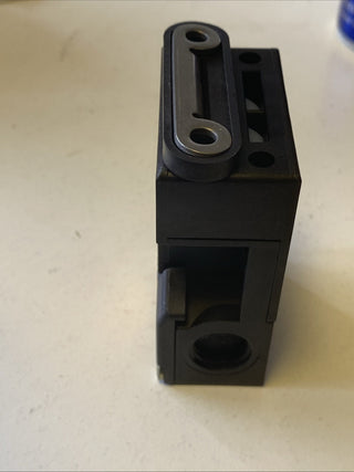 Schmersal Sicherheitsschalter AZ 15 ZVRK-M16 Positionsschalter IP67 NEU3