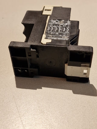 Relais Moeller Z00-6 4-6A #15