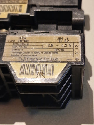 Fuji Electric SC-03 (11) Magnetschütz + TR-0N/3 Überlastrelais (0,8-1,2A) | Gebr7