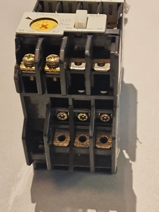 Fuji Electric SC-03 (11) Magnetschütz + TR-0N/3 Überlastrelais (0,8-1,2A) | Gebr1
