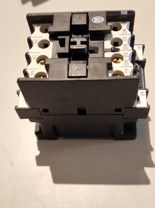 2xKlöckner Moeller DIL R 40 COIL 220V 50HZ 240V 60HZ#11