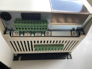 Lenze Frequenzumrichter 8100 33.8101_E Umrichterantrieb Inverter Drive #TOP8