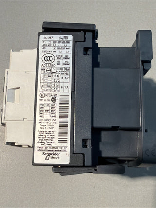 2x Telemecanique  LC1D09 24V 50/604