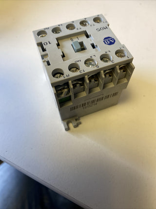 ALLEN-BRADLEY Schütz 100-MO5NZ*3 -unused5