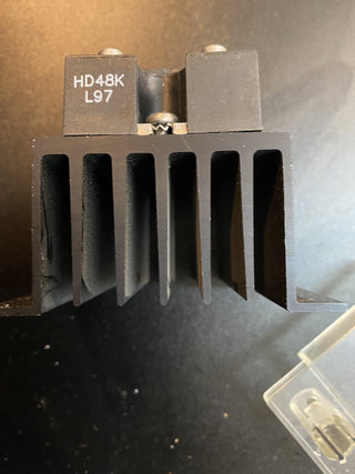 Sensata Crydom HS251-D4850 Halbleiterrelais (SSR) mit Kühlkörper | 28A 530VAC3