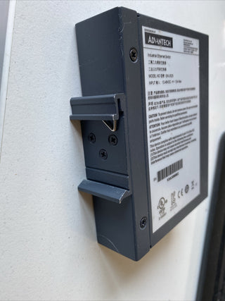 Advantech KSA-3085802 Netzteil (90W / 19V) – Industrie-Qualität7