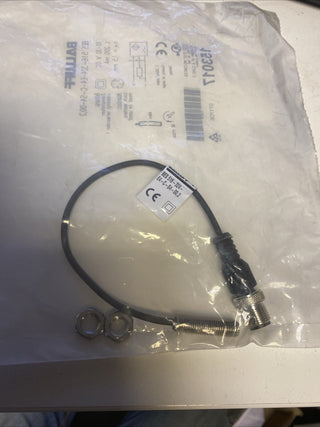 BALLUFF    516-324-E4-C-S4-00,2 Proximity sensor2