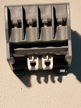 1x ABB CA5-40E Hilfskontaktblock Hilfsschalterblock 4 Schließer frontseitig GEB2