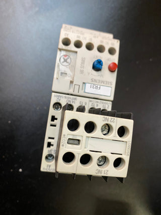 Siemens 3RT1015-1AB01 Leistungsschutz+3RU1116-1CB0+3RH1911-1HA010