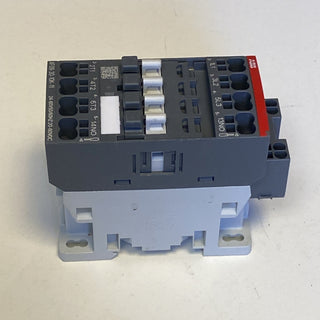 ABB AF09-30-10K-11 Schütz 24–60V AC/DC 3-polig neu3