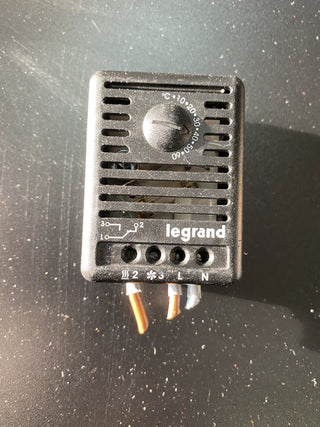 Legrand 348 47 Thermostat 250VAC Temperaturregler geb0
