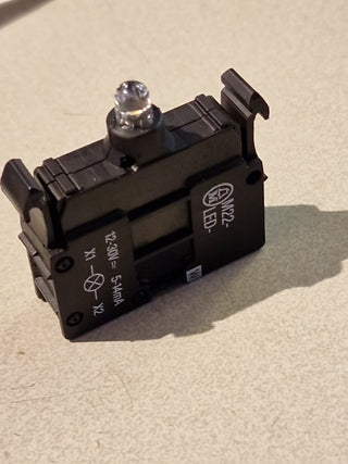 7xEATON M22-CLED230-W, LED-Leuchtelement weiß Frontbefestigung1