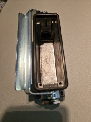 1 Stück, Gehäuse: für HDC-Steckverbinder D24B-SF-1L-PG21#73