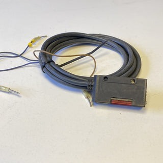 Omron E3S-A Kubisch Optischer Sensor, Diffus, Bereich 100 mm, PNP Ausgang, Ansch7