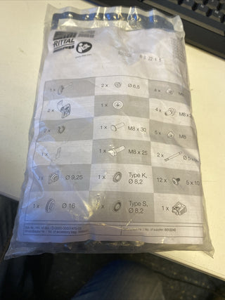 Rittal Zubehörtaschen 3061086 für AX-Schaltschrank 1060.000 +6