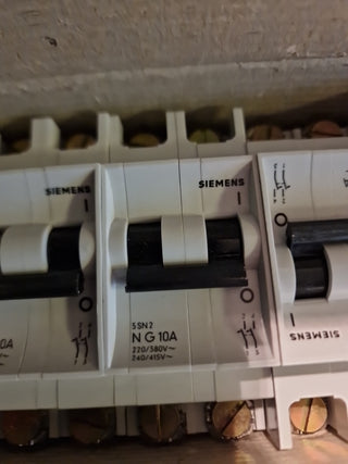 5x Siemens 5SN2 2-polig 10A Leitungsschutzschalter – neu2