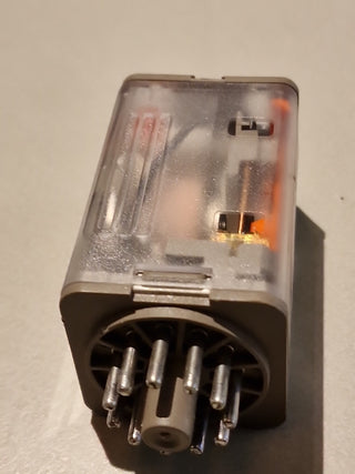 Kuhnke UF3G-24VDC Industrierelais Steckrelais 4 Wechsler 4A 24V DC Relay Gebr.1