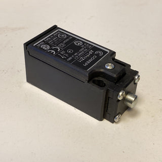 COMEPI AP1T11Z11 Positionsschalter Endschalter Grenztaster 400VAC / 24VDC NEU6