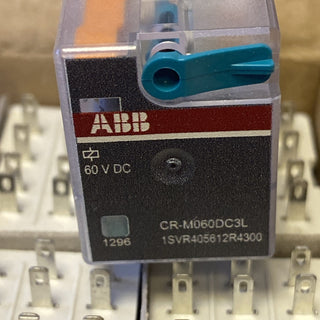 ABB CR-M125DC4 Interface Relay 1SVR405613R8200 125VDC 4C/O neu