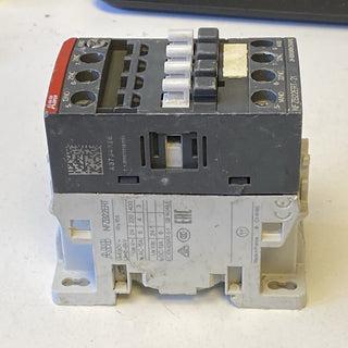 ABB NFZB22E-21 Hilfsschütz 24-60/50/60 20-602