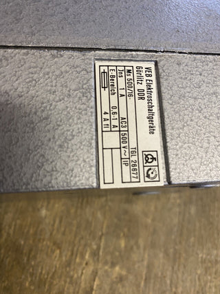 2X Elektroschaltgeräte Görlitz DDR 3