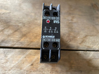 Schiele IRS 2.411.100.00 Wechslerrelais 24V AC/DC geb0