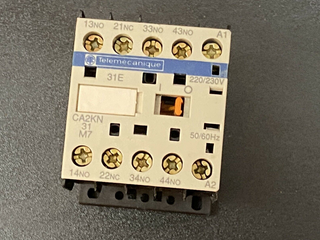 Telemecanique CA2KN31 M7 Steuerrelais 230V 3NO+1NC geb0