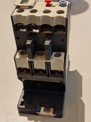 Relais Moeller Z00-6 4-6A #11