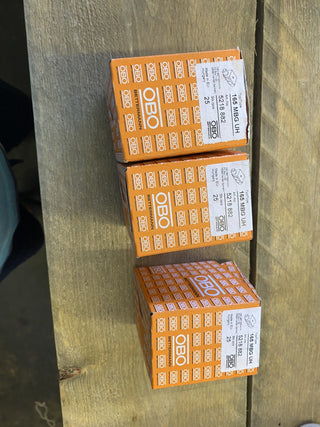 25STK OBO BETTERMANN 5218882 165 MBG UH Adapter für Dachleitungshalter Flachdach3