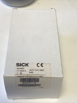 SICK i17-SA213 Sicherheitsschalter 2Ö+1S 240V AC IP67 6025067 Industrietyp 22