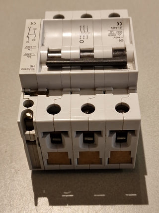 Siemens 5SX23 C6 Leitungsschutzschalter | 3-polig | 20A | Charakteristik C2