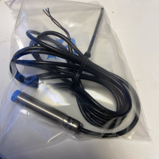 SICK IME12 M12 Näherungssensor Induktiv, Gewinderohr 4 mm PNP 10 → 30 VDC / 20011