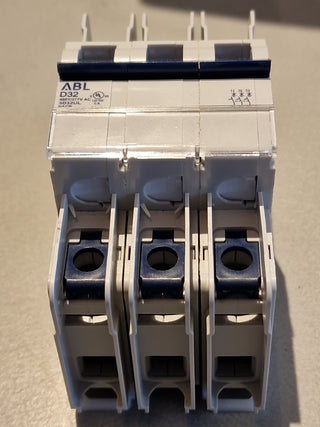 4x ABL SURSUM 3D32UL Leistungsschalter D32A 3-polig 480Y/277V Sicherung – Neu0