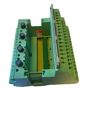 Phoenix Contact IBS ST 24 BK RB-LK DIO 8/8/3-LK | Buskoppler 2721662 | Gebraucht3