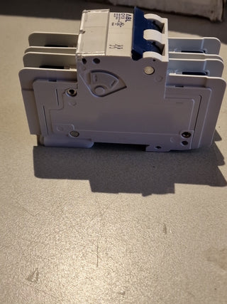 ABL 2D13UL Leitungsschutzschalter 13A 480Y/277VAC neu1