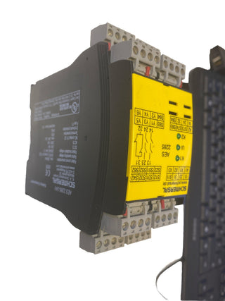 SCHMERSAL AES 2285-24V Sicherheitsrelaisbaustein Gebraucht, getestet5