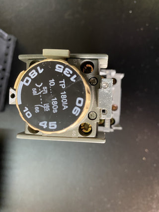 ABB N22E Hilfsschütz + ABB TP 180IA Pneumatischer Zeitblock (10-180s) – Gebrauch0