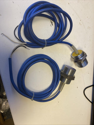 2x Turck Bi10-G30-YO Induktiver Näherungsschalter, 10 mm, DIN 19234, gebraucht5