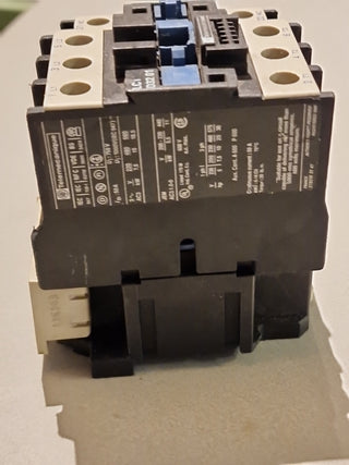 Telemecanique  TeSys Schütz LC1D3201 – 230V 32A (Gebraucht)4