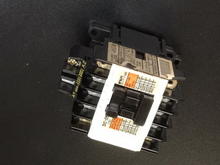 Typ : SC-05  Magnetschütz  Spule 24,48,110,220,380 VAC  Marke : FUJI Electric1