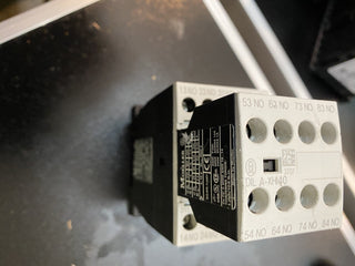 Moeller / Eaton DIL A-40 Hilfsschütz + DIL A-XHI40 Hilfsschalter – geb1